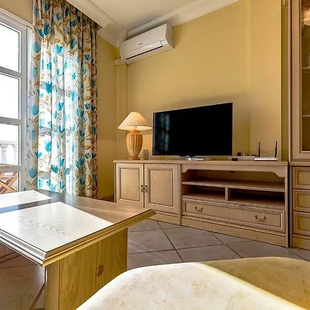 Balcones Del Duque Apartment *